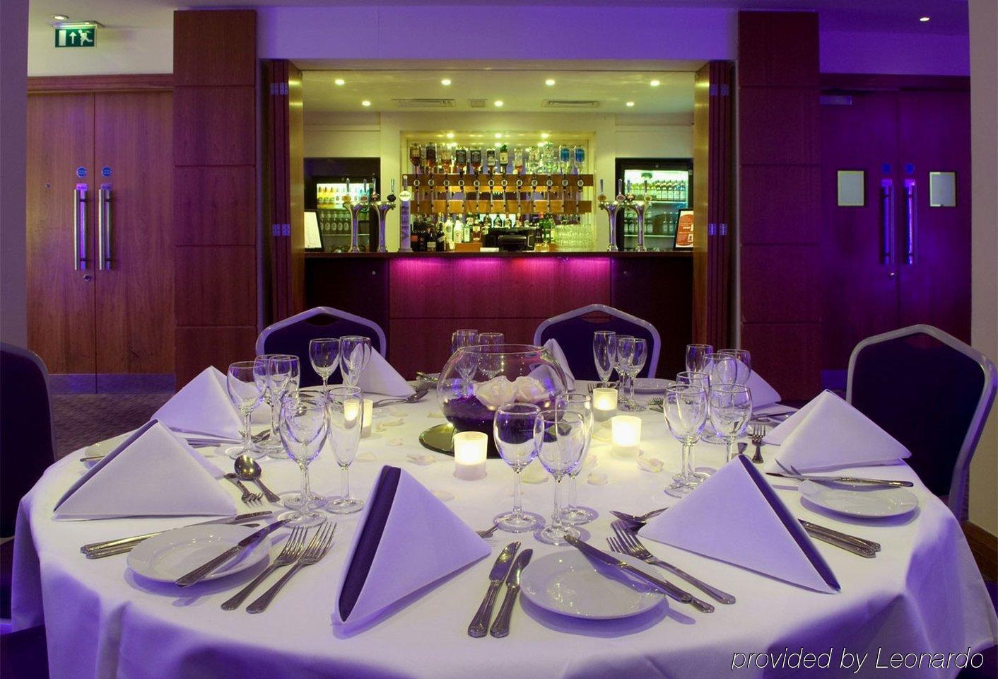 Holiday Inn London-Shepperton By Ihg Restoran fotoğraf